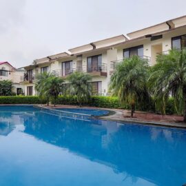 Corbett Panorama Resort - Swimming pool